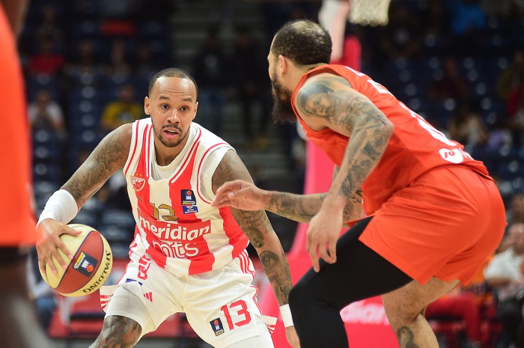 KAO MAČKA I MIŠ Zvezda raskošnom igrom demolirala Cedevita Olimpiju (VIDEO)