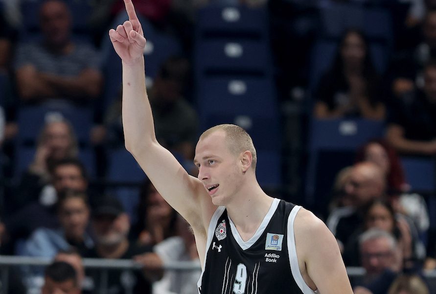 NAJEŽIO SE ZBOG ATMOSFERE Smailagić ponovo oduševljen „grobarima“: Da ovaj broj navijača dođe… Neverovatno! (VIDEO)