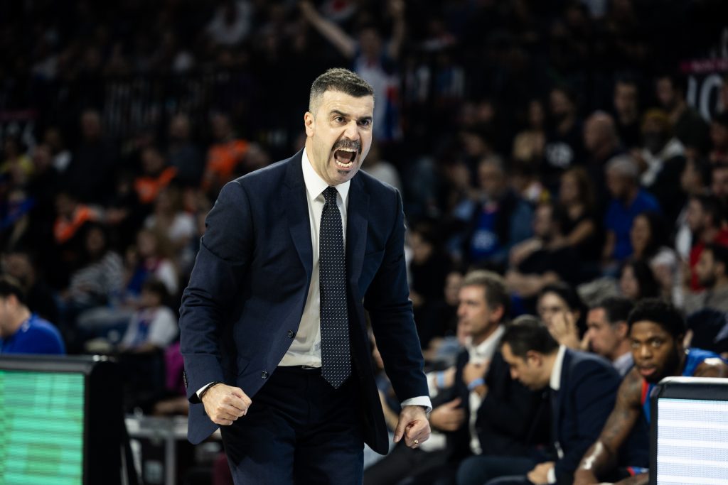 Efes smenio trenera! Ovo je bila „tačka pucanja“