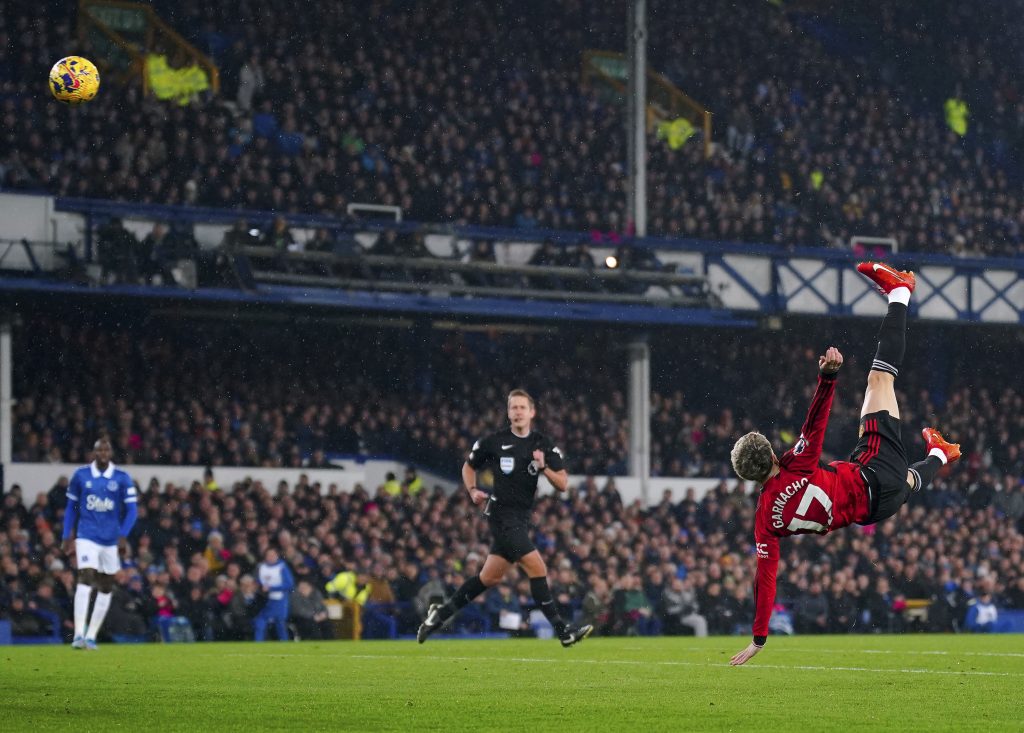 GOL GODINE „Puškašova nagrada“ pripala fudbaleru Mančester junajteda (VIDEO)