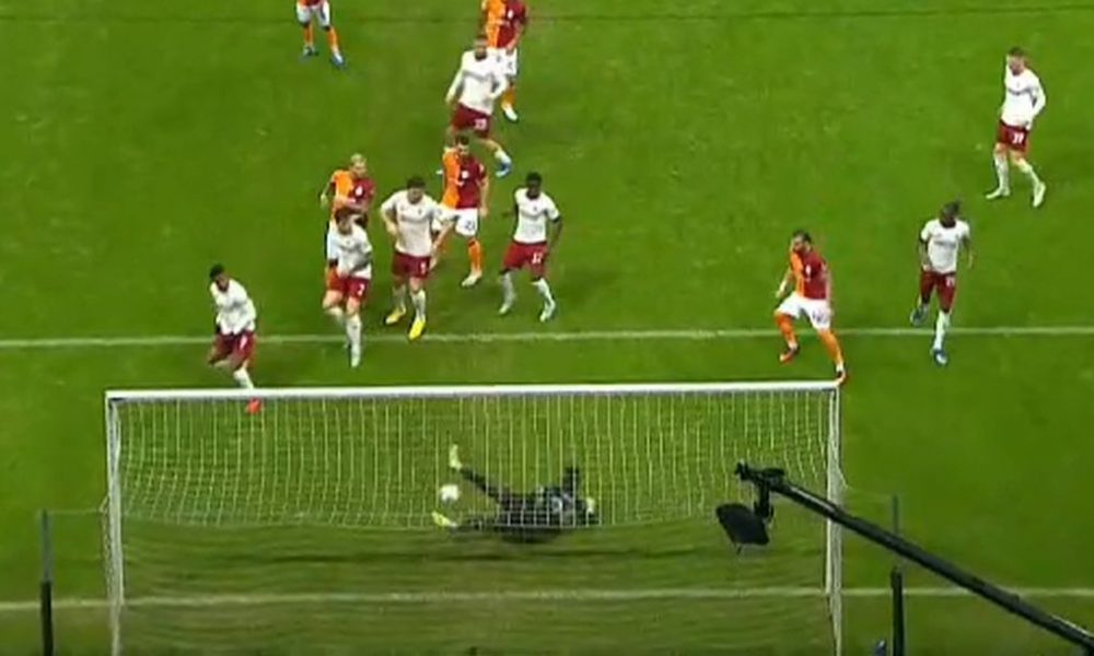 NEMA KRAJA NJEGOVIM BRLJOTINAMA Onana ponovo katastrofalno reagovao! Direktni krivac za primljeni gol Junajteda (VIDEO)