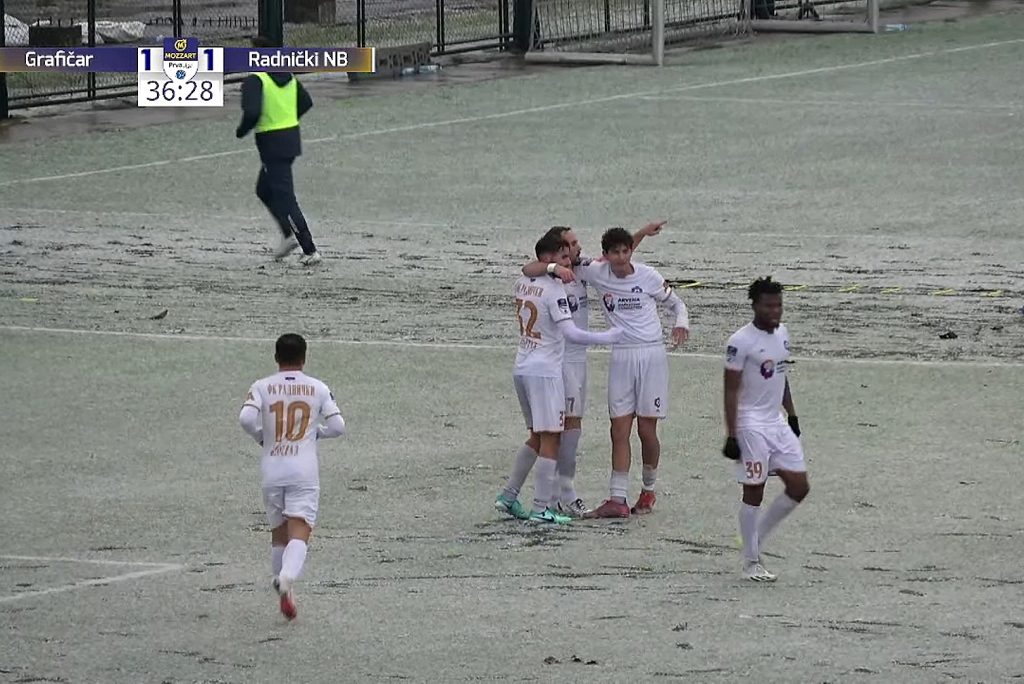 PRVA LIGA Grafičaru gradski derbi, „romantičari“ tek u finišu slomili otpor Jedinstva