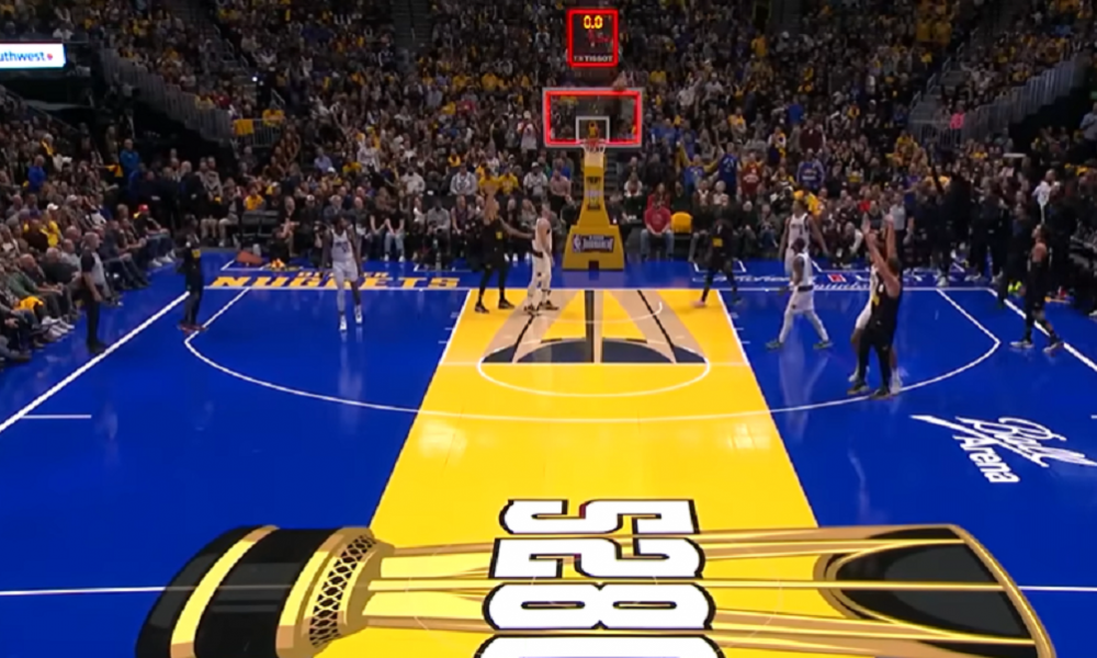 ČOVEK MOŽE SVE Pogledajte trojku Jokića uz zvuk sirene (VIDEO)