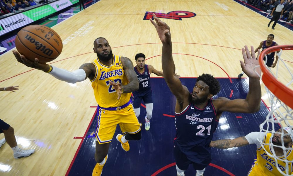 ZAPAMTIĆE FILADELFIJU Lebron u noći novog rekorda dobio najveći šamar u karijeri (VIDEO)