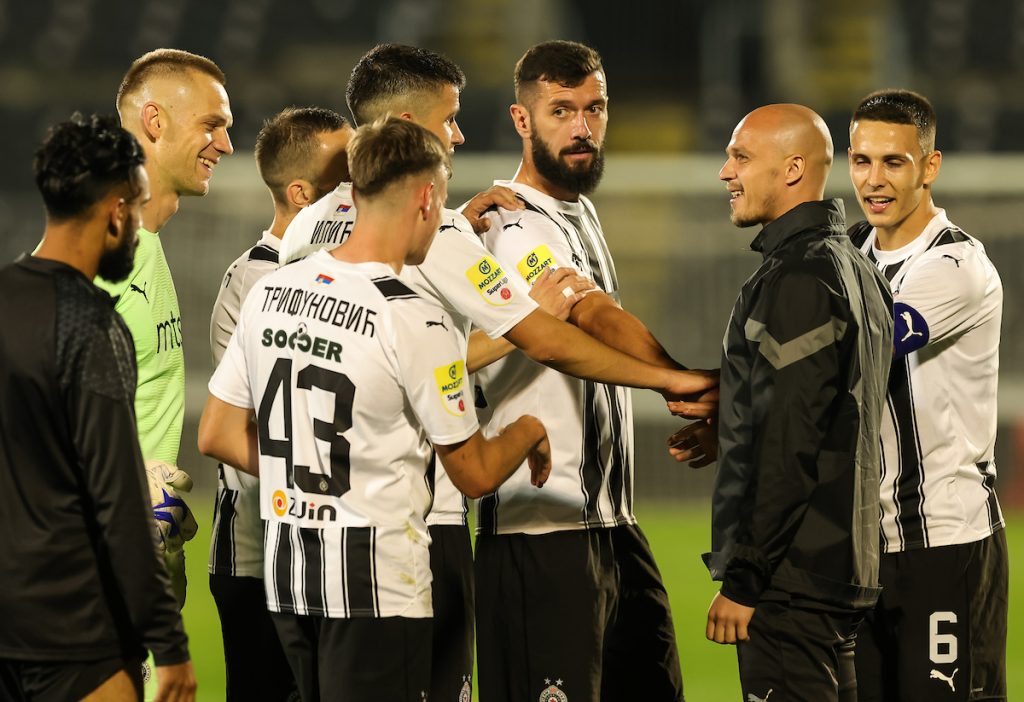 OTKLONJENE BRIGE CRNO-BELIH Prvi golman spreman za duel sa Čukaričkim