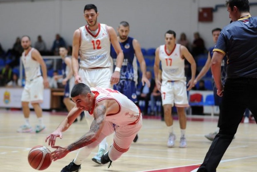 PIROT POBEDIO, OSTALI PO STAROM Zanimljiv košarkaški vikend na jugoistoku države