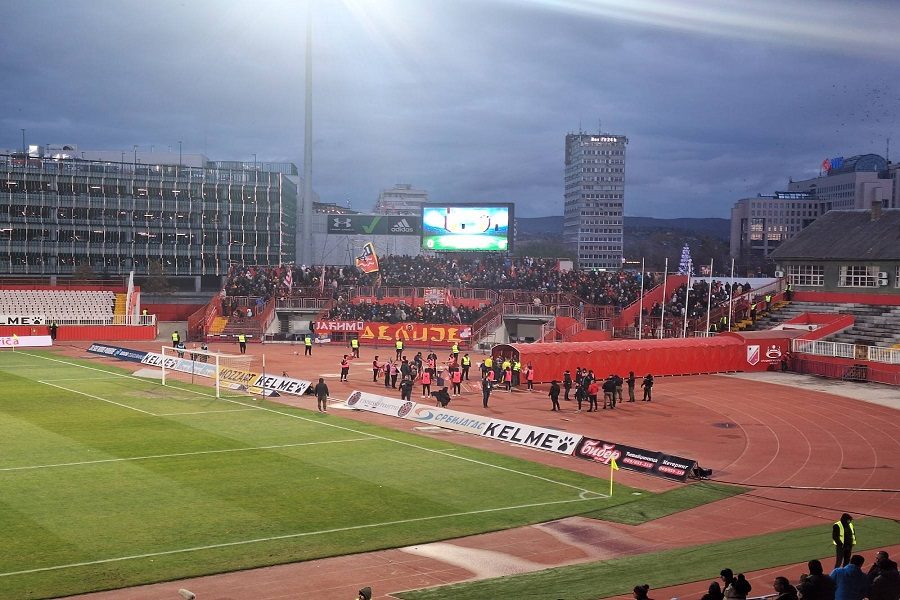 KAO U STARA DOBRA VREMENA Pune tribine „Karađorđa“ tokom derbija Vojvodine i Crvene zvezde (VIDEO)
