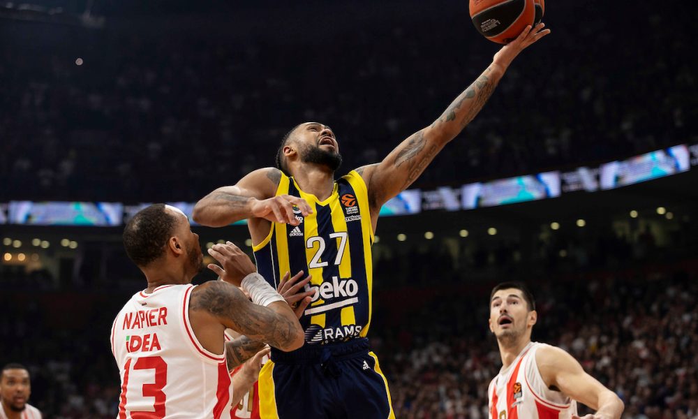 KAKAV MALER Tek što je počela utakmica, Zvezdu snašla nevolja! (VIDEO)