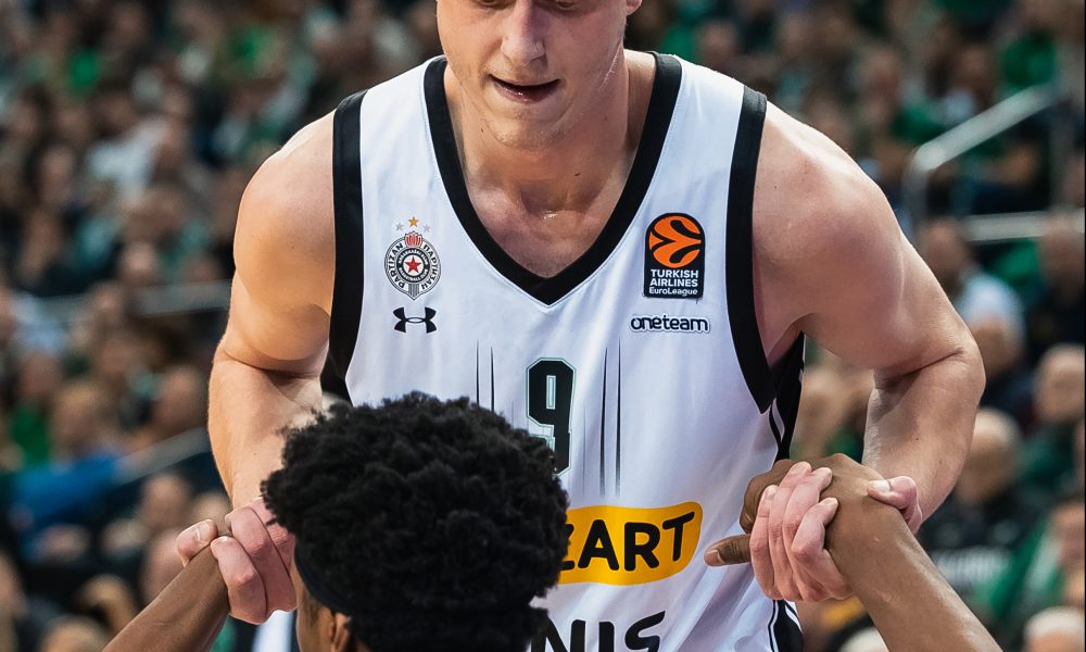 BUM, BUM, BUM Dalekometna trojka Ledeja, pa sjajan „ali-up“ za Smailagića! Ovako je Partizan odbio nalet Žalgirisa (VIDEO)