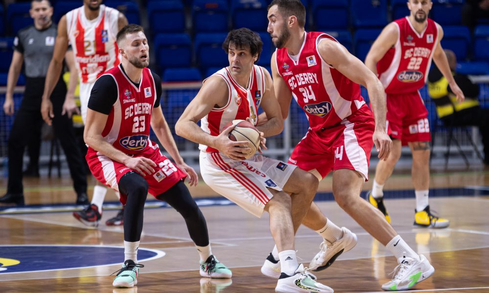 ZVEZDA SE MUČILA, ALI SLAVILA Crveno-beli upisali 11. pobedu u ABA ligi – otpor SC Derbija „slomljen“ u završnici (VIDEO)