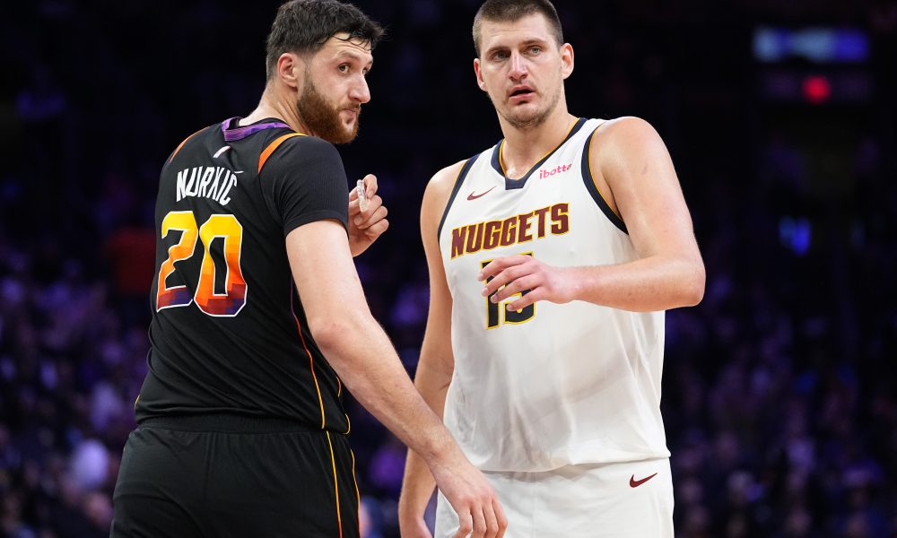 NESPORTSKI POTEZ Nurkić laktom udario Jokića! Somborac samo pao na zemlju, sudija odmah reagovao! (VIDEO)