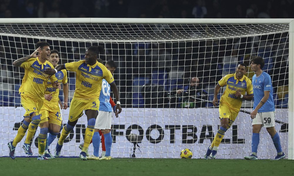 DEBAKL NAPOLIJA U KUPU ITALIJE Frosinone ponizio šampiona na „Maradoni“ (VIDEO)