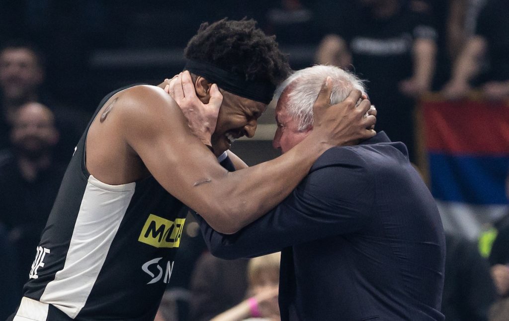 CRNO-BELI PRED DERBI Obradović: Moramo da analiziramo prethodnu utakmicu sa Zvezdom… Ledej: Biće sigurno luda atmosfera