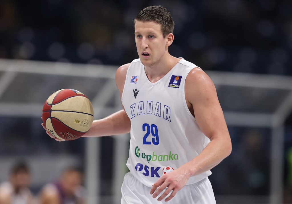KO ĆE DA BUDE BRŽI PO ZVEZDU ABA LIGE? Posle Partizana, još jedan evroligaš želi Luku Božića (FOTO)