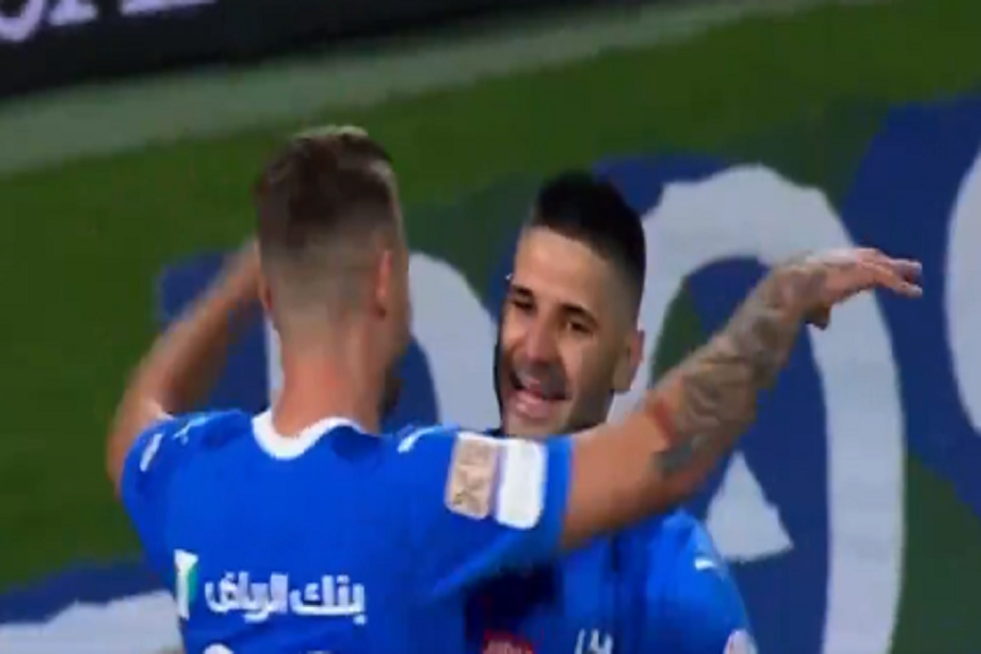 AL HILAL JE MNOGO JAK Ronaldo ne samo da je opet pao, već je ponovo gledao Sergeja kako pogađa (VIDEO)