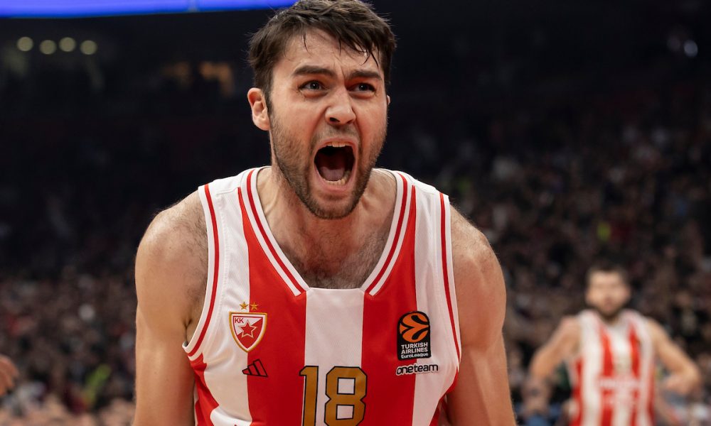 ZAPALIO MREŽICE Tobi „poludeo“ u Železniku – 12 poena za sedam minuta! Zvezdin centar se razigrao… (VIDEO)