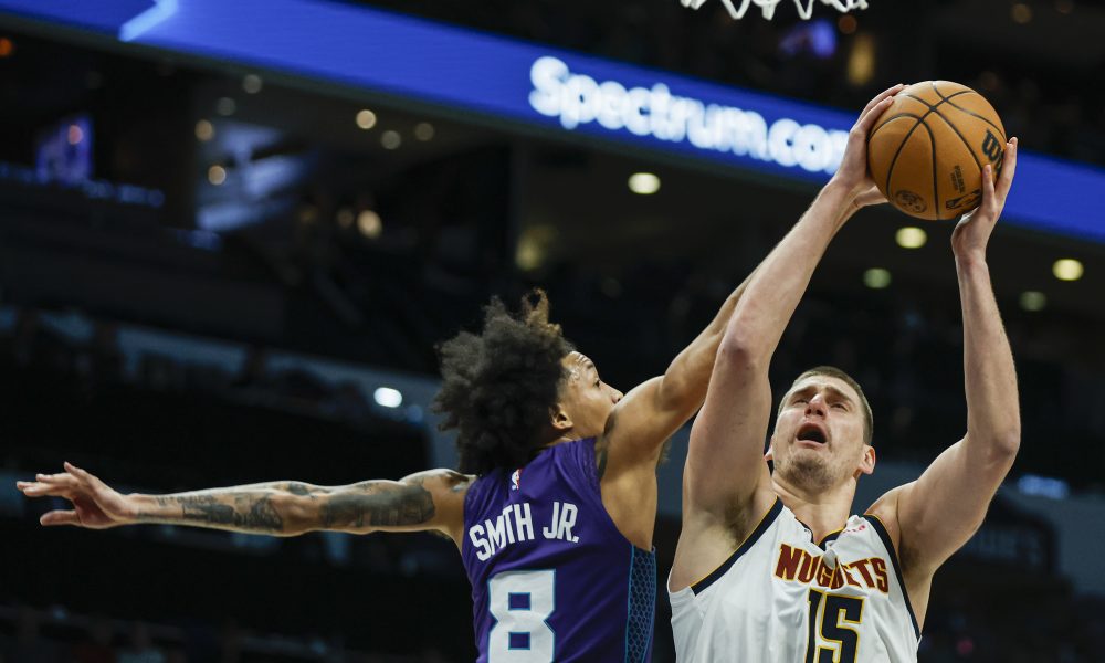 ČETVRTA POBEDA DENVERA U NIZU Jokiću asistencija nedostajala za tripl-dabl, treća četvrtina kobna po Šarlot (VIDEO)