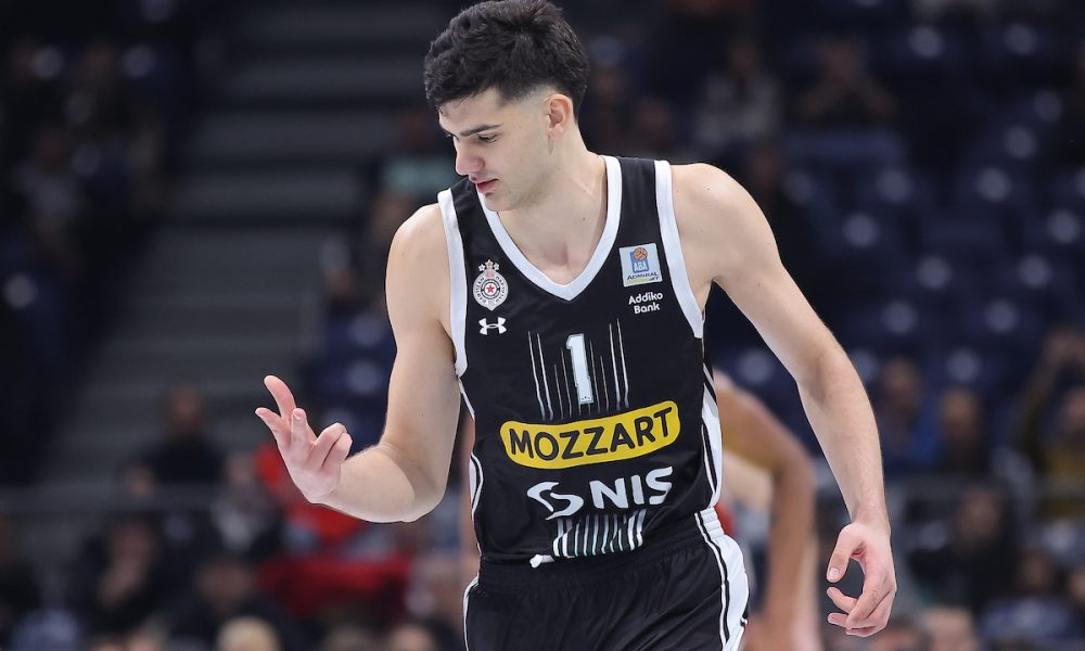 PARTIZAN SILAN U ŽELEZNIKU Crno-beli otišli na pauzu sa plus 34! FMP im dao 19 poena za poluvreme….  (VIDEO)