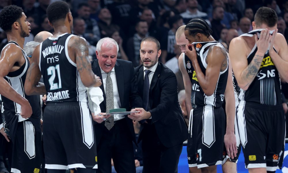 PODRŠKA „Grobari“ se uzdaju u jednog čoveka… Videće se u četvrtak koliko mu veruju (VIDEO)