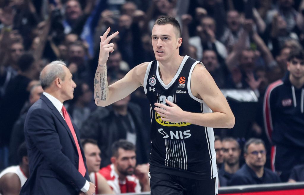 „PUBLIKA NAS JE NOSILA“ Anđušić otkrio šta je bio ključ pobede Partizana: Kada osećaš da ne možeš, da ti ponestaje snage… (VIDEO)