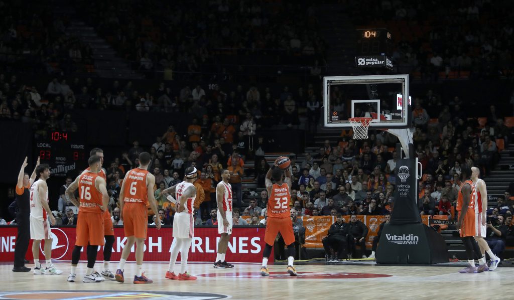 VELIKI PROBLEM ZA VALENSIJU PRED ZVEZDU Najbolji igrač tima ne dolazi u Beograd