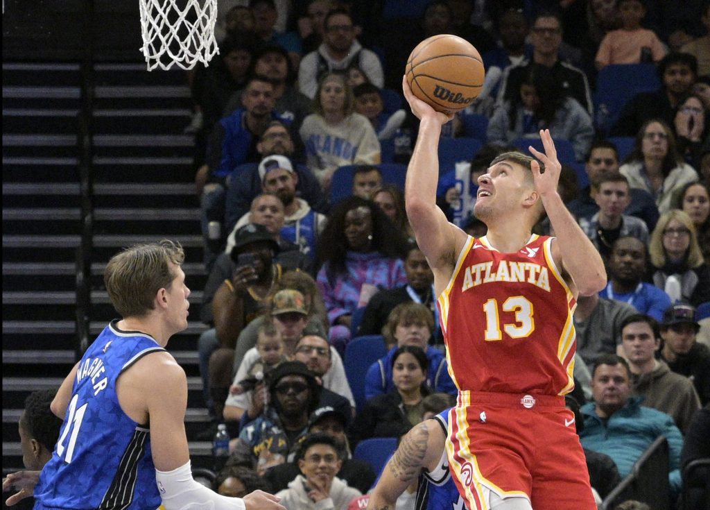 LUDILO MOZGA Bogdanović dao koš o kome priča cela Amerika! Ovo se ne viđa ni na basketu ispred zgrade! (VIDEO)