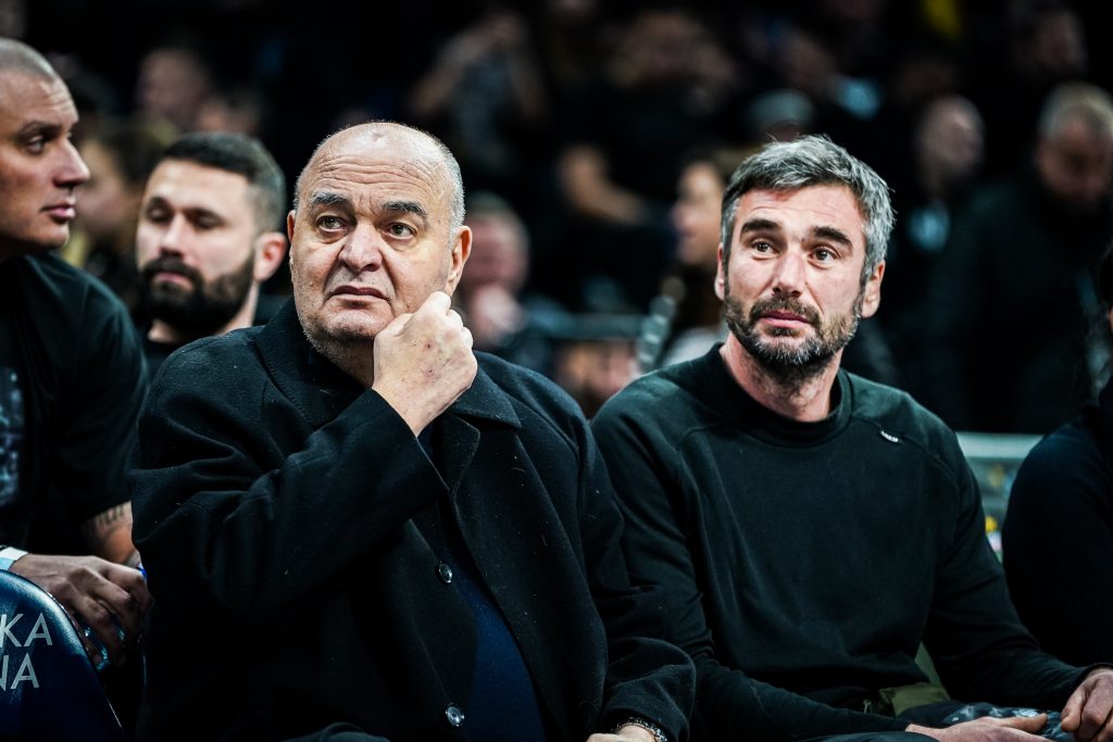 VUJOŠEVIĆ ŽESTOKO O PETRUŠEVU: On mora da se dovede u red! Utakmica traje dva sata, ali je vrlo važno kako provodi preostala 22…