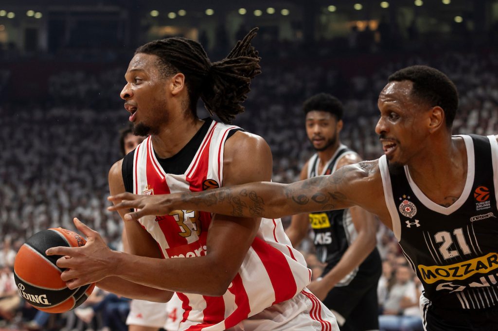 ZVEZDIN HEROJ POSLE SJAJNE PARTIJE NA PRVOM DERBIJU U KARIJERI Gilespi: Naša odbrana je presudila!