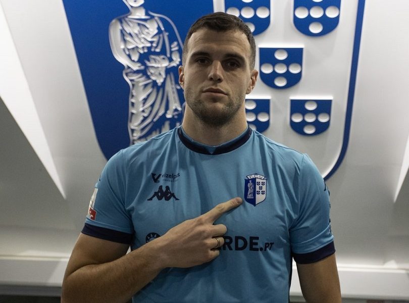 KAKVA BIZARNOST Srpski napadač „pocrveneo“ zbog šutiranja lopte!