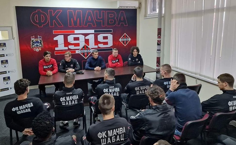 MAČVA ZAPOČELA PRIPREME Sačuvan igrački kadar, vratio se i Miloš Adamović