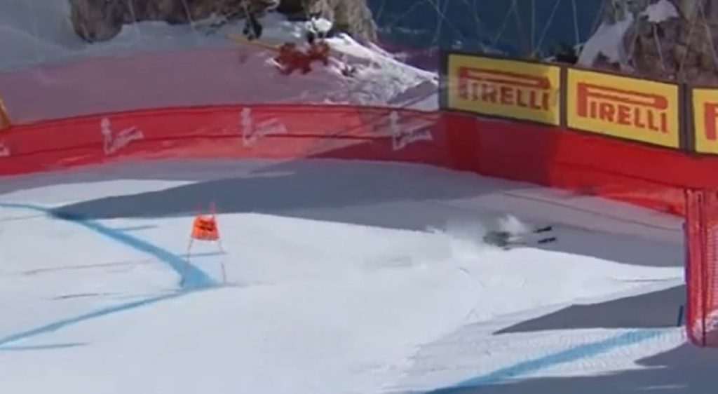 TEŠKA POVREDA ŠIFRIN Zakucala se u ogradu tokom spusta, helikopterom prevezena u bolnicu (VIDEO)