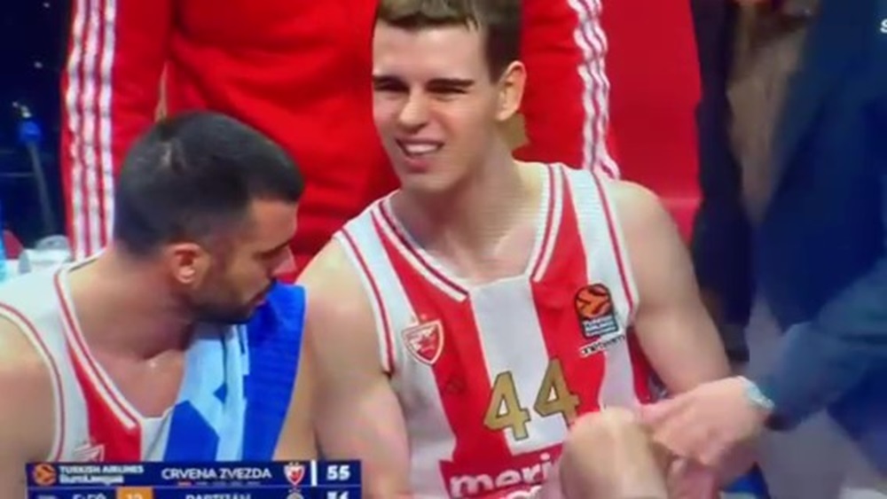 BOLNA GRIMASA Topić zatražio izmenu, pa se požalio na povredu… (VIDEO)