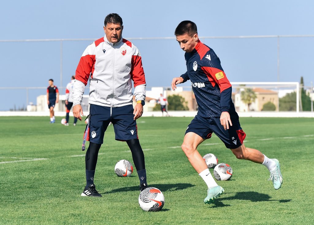 HAOS NA AFRIČKOM KUPU NACIJA Brzonogi napadač već može put Kipra, evo za koga Milojević „navija“ danas i sutra…