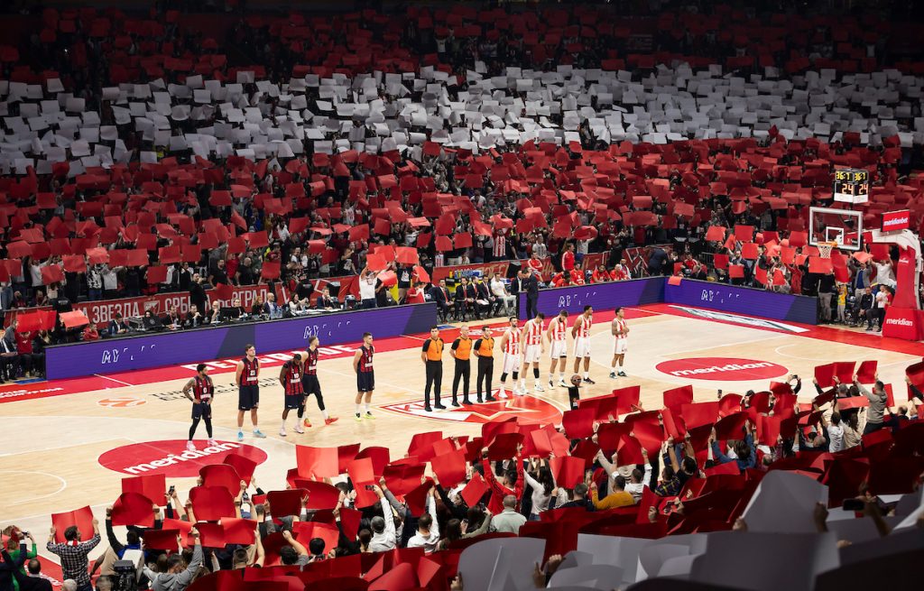 MINUT ĆUTANJA Počast preminulom Dejanu Milojeviću pred početak meča Zvezde i Baskonije