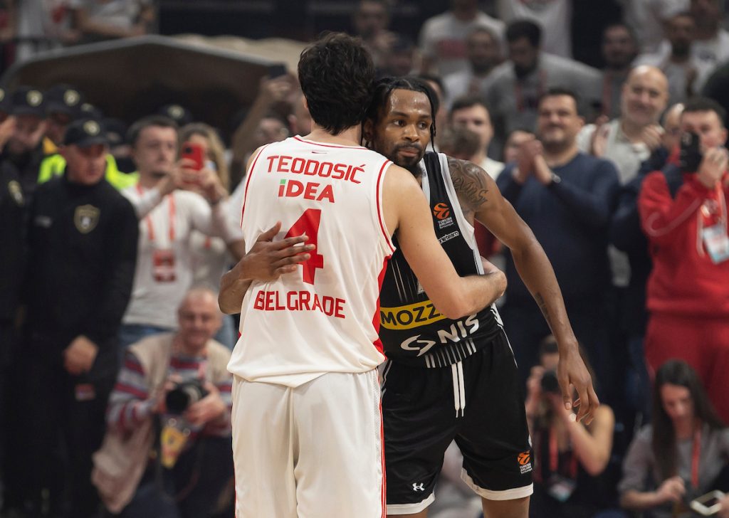 OVO JE MALO KO PRIMETIO Šmekerski potez Teodosića posle večitog derbija! Partizan sve objavio… (VIDEO)