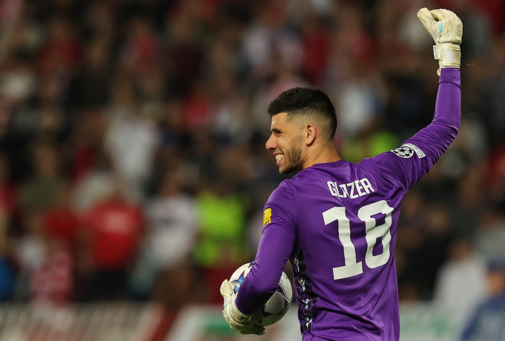 SUŠTA SUPROTNOST BARAKA BAHARA Glazer sa suprugom na večeri, ali se za stolom gleda Zvezda (FOTO)