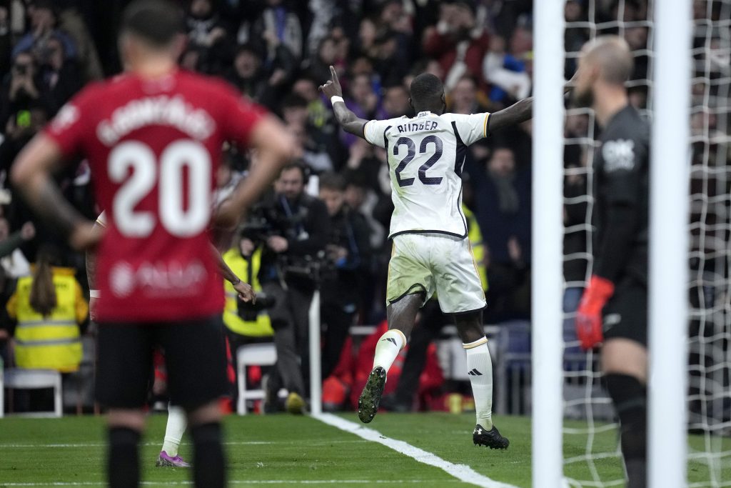 LA LIGA Fudbaleri Reala samo jednom matirali Rajkovića, dovoljno za pobedu (VIDEO)