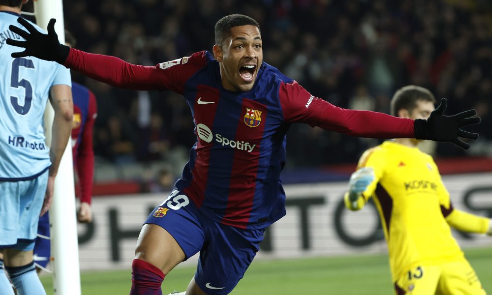 POBEDA „NA MIŠIĆE“ Tinejdžer ušao sa klupe i pogodio posle minut – Vitor Roke je heroj Barselone (VIDEO)