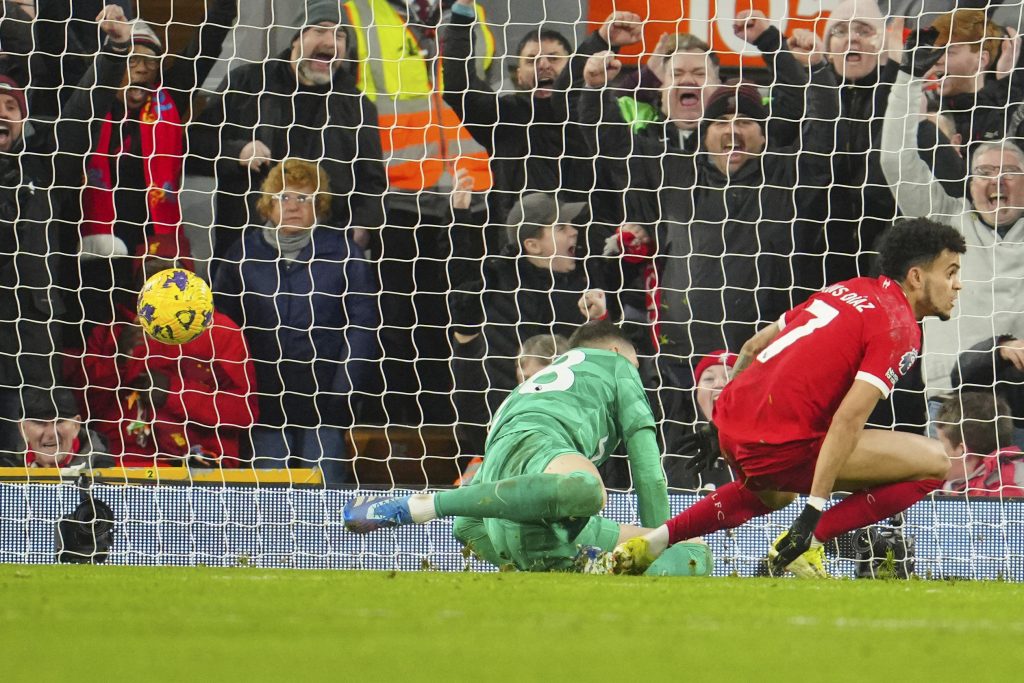 PREMIJER LIGA Liverpul lako počistio slabe „plavce“… Petrović nemoćan pred artiljerijom „redsa“