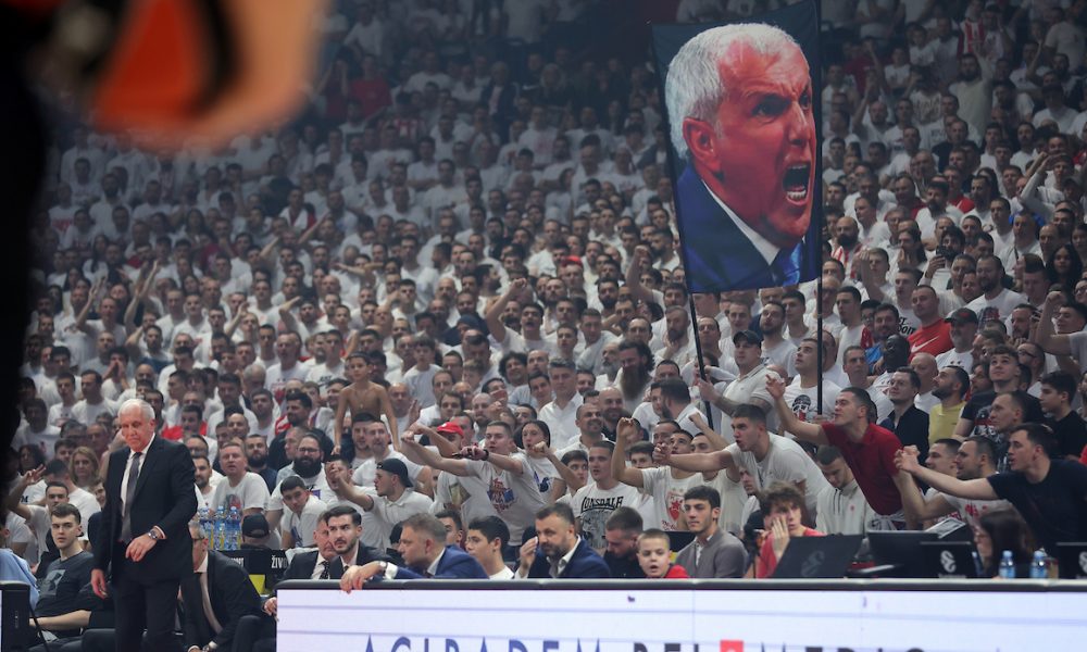 SRAMNO Bivši fudbaler Zvezde vređao Željka Obradovića tokom večitog derbija! Ovo ne priliči jednom sportisti! (VIDEO)