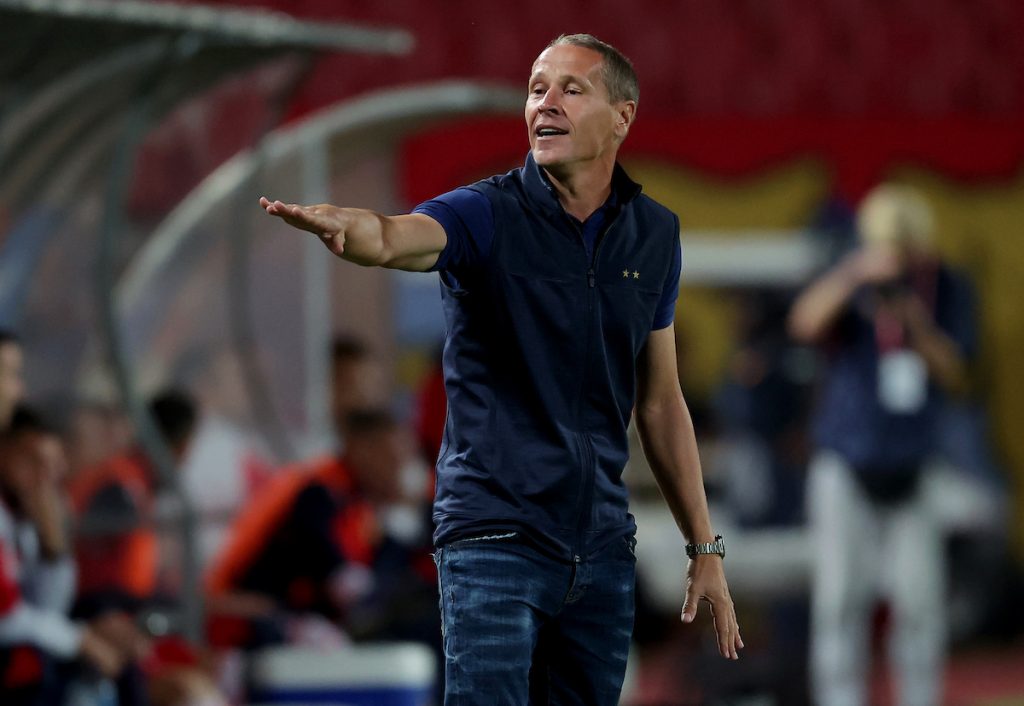 NASTAVAK TRENERSKE VRTEŠKE U SUPERLIGI Rastali se Trajković i Novi Pazar!