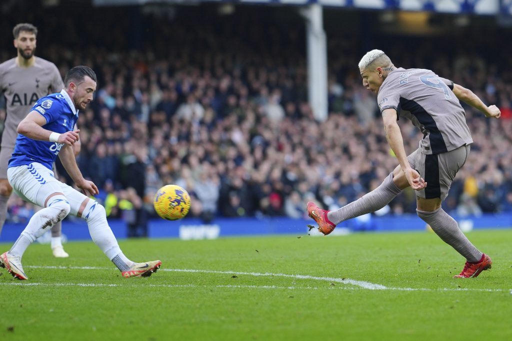 REMI NA „GUDISONU“ Everton izbegao poraz u 94. minutu, Rišarlison dvostruki strelac za Totenhem