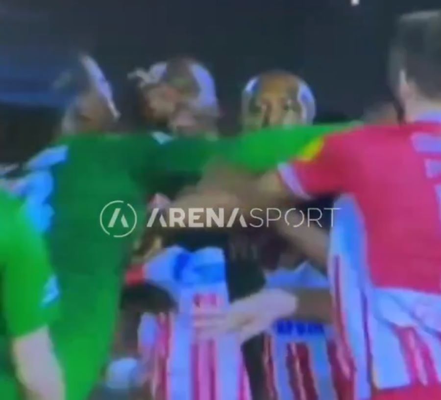 SAD SE VIDI JOŠ JASNIJE Barbosa je kao bokser udario Spajića (VIDEO)