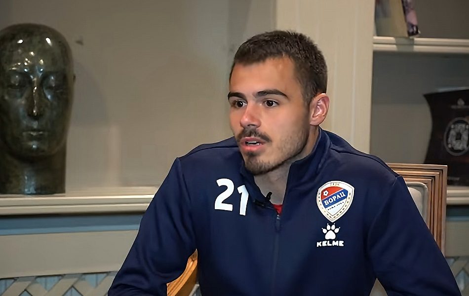 KAJANJE GOLMANA BANJALUČANA Slikao se sa šalom Crvene zvezde, pa se izvinjavao „lešinarima“