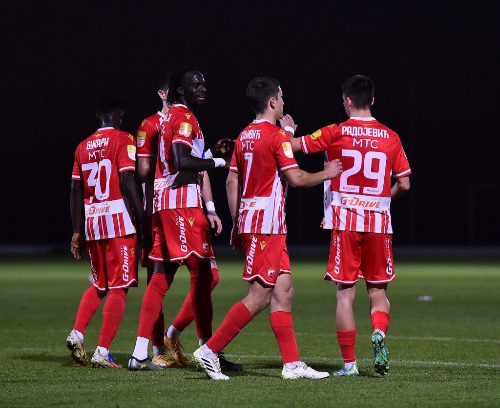 ZVEZDINA „KOVNICA NOVCA“ RADI PUNOM PAROM Milojević poslednjeg dana prelaznog roka ostao bez tri igrača, ali tu možda nije kraj…