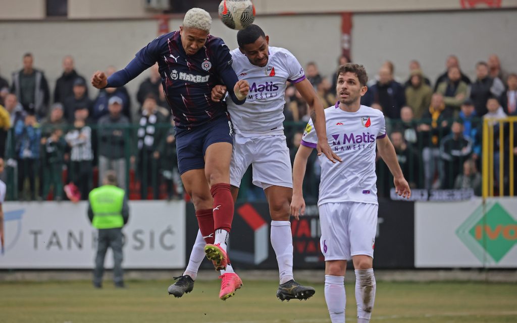 CRNO-BELI PREŽIVELI IVANJICU Saldanjina majstorija isekla Javor i sačuvala Partizan na vrhu Superlige (FOTO/VIDEO)