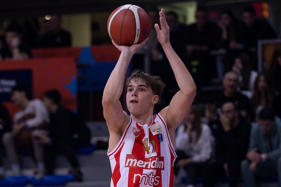 DEBI IZ SNOVA Zvezdinom čudu od deteta nije trebalo mnogo da uđe u srca navijača (VIDEO)