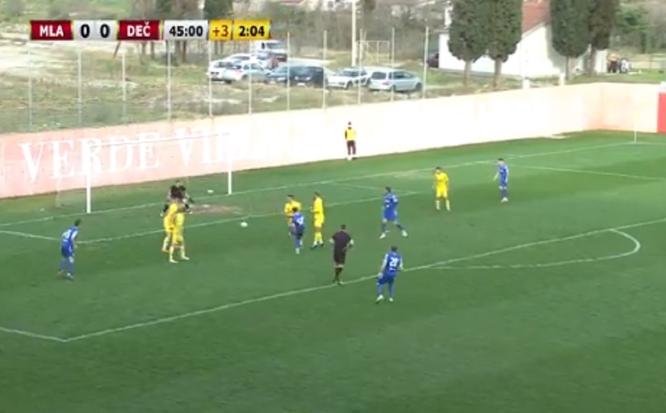 KOMEDIJA U KOMŠILUKU Pogledajte kako je rival poklonio gol nekadašnjem igraču Partizana (VIDEO)