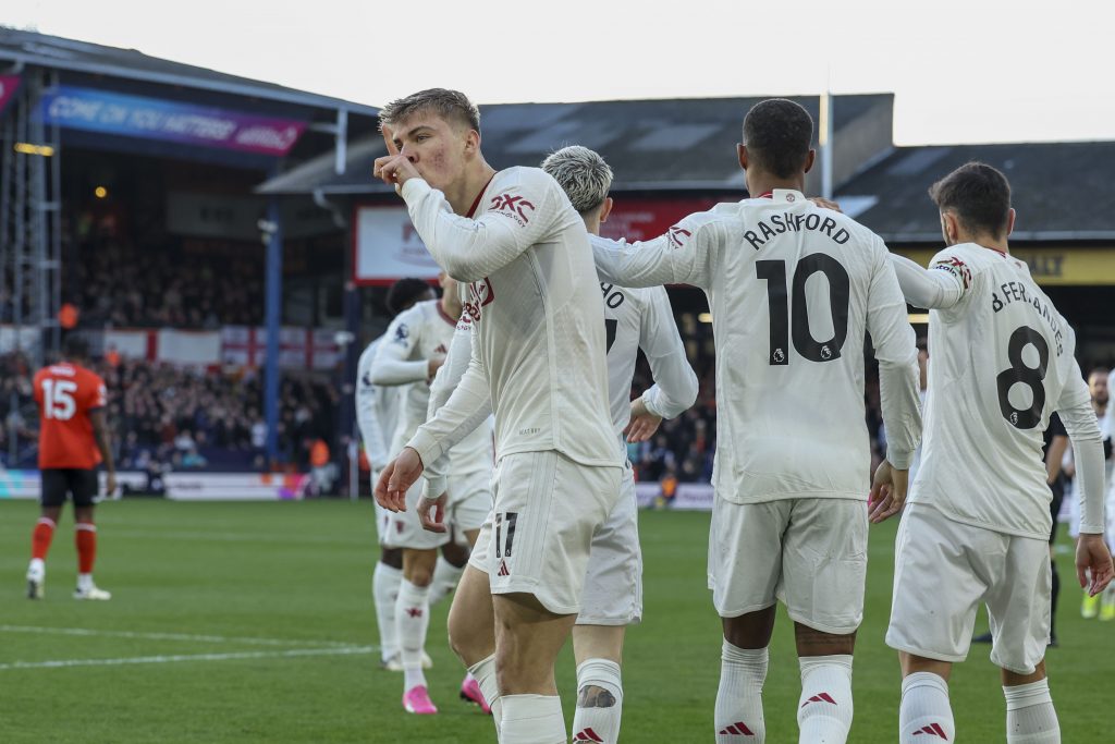 PREMIJER LIGA Junajted preživeo Luton, Danac pogodio posle 35 sekundi (VIDEO)