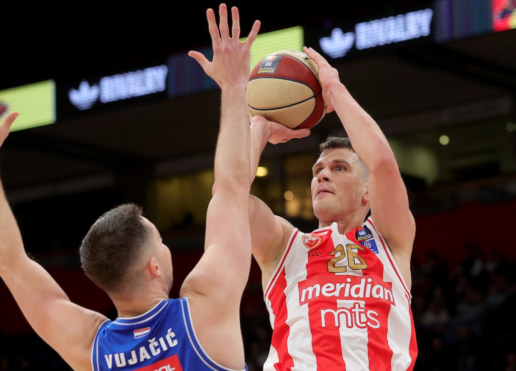 OPOMENE DALE REZULTAT Zvezda za poluvreme demolirala Zadrane, sada ima otvoren put…